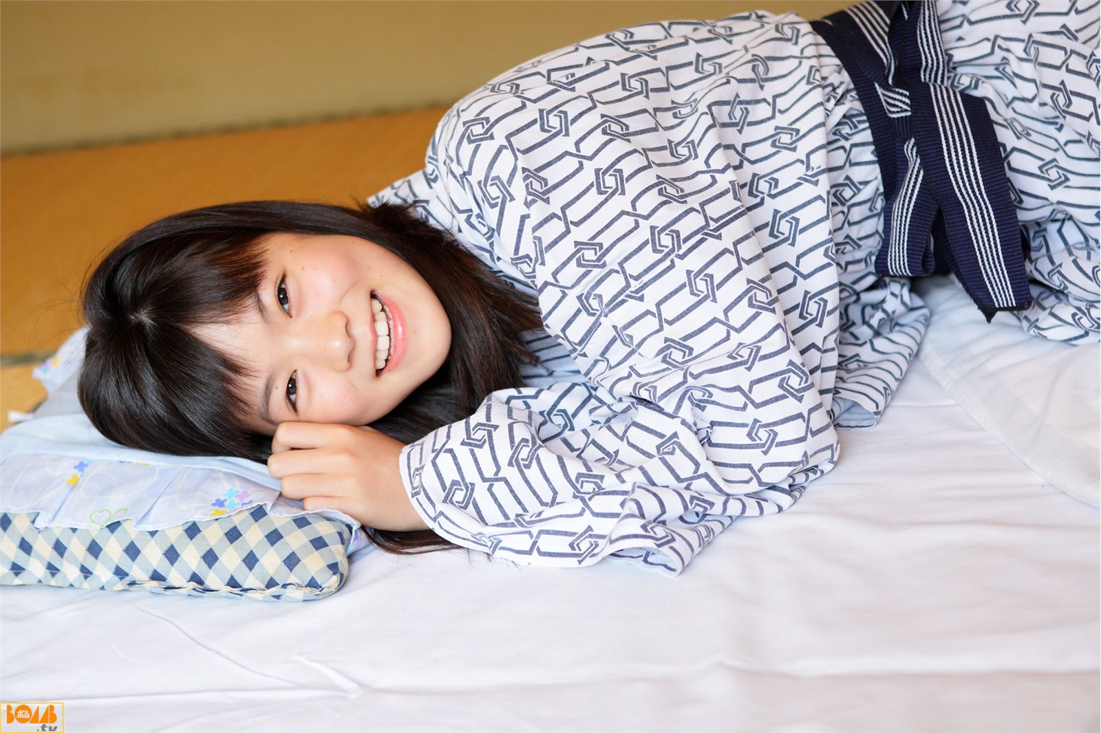 石川葵 Aoi Ishikawa Bomb.tv 日本美女制服写真